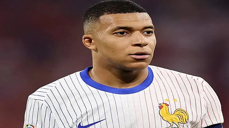 الشرطة الفرنسية تبرئ مبابي في قضية "تبرعات المونديال"