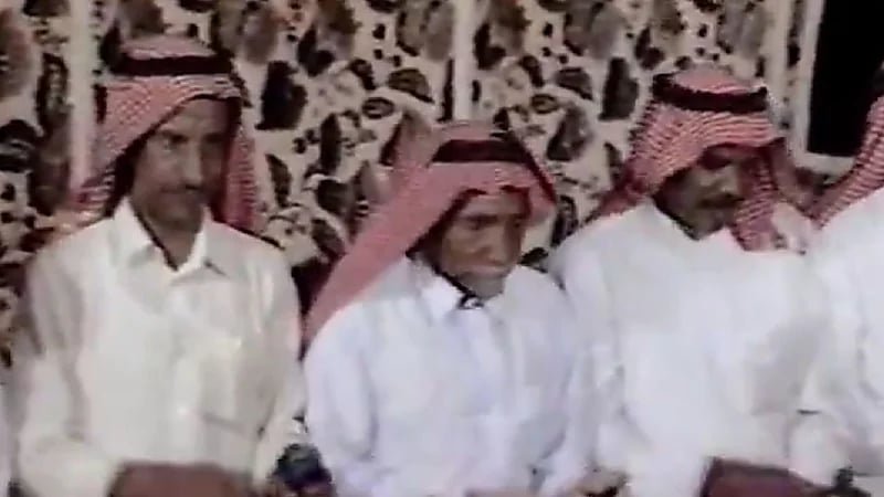 المسند يسلط الضوء على سامري عنيزة الذي يروي قصة الفن الشعبي في المملكة .. فيديو