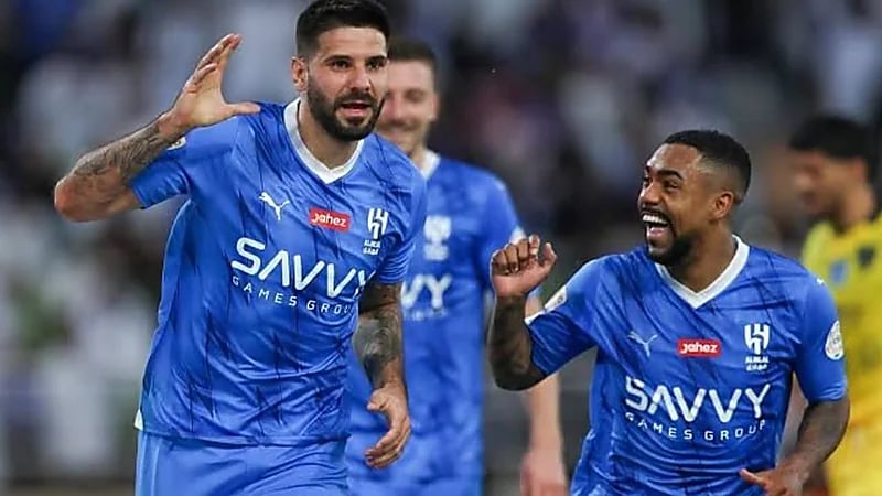 استبعاد ثنائي الهلال من القائمة الآسيوية