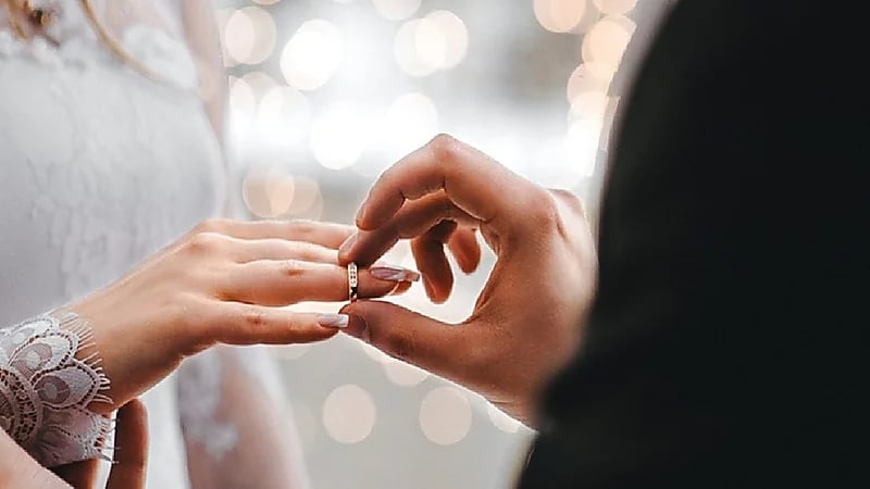 مستشارة أسرية: على الأنثى أن تكون توقعاتها معقولة في الزواج.. فيديو