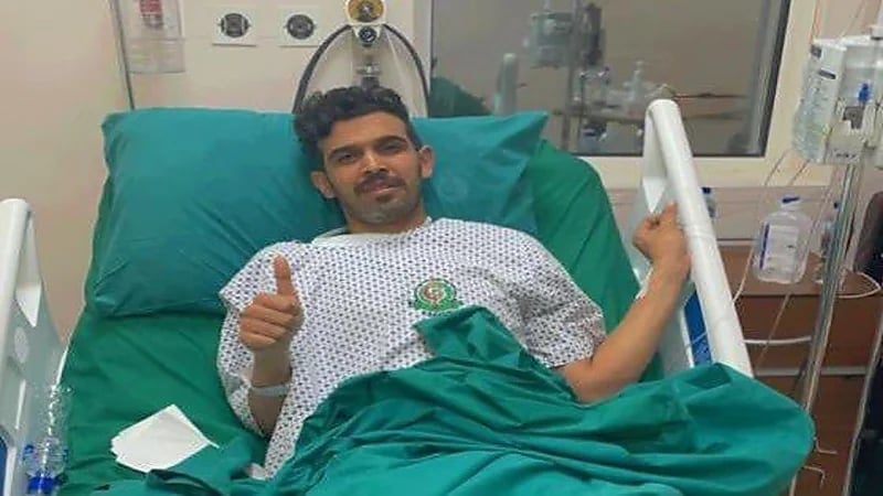 معلم يتبرع لأخته بإحدى كليتيه لينهي معاناتها بالقنفذة