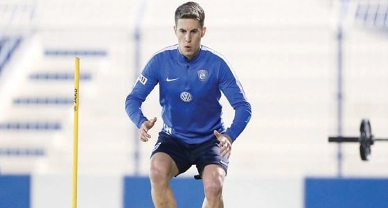 الهلال يقدم بن شرقي وسيروتي في مؤتمر صحفي