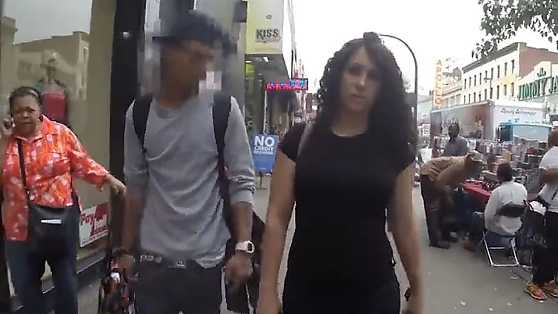 فتاة أمريكية توثق التحرشات التي تعرضت لها خلال مشوار واحد في مشهد صادم .. فيديو