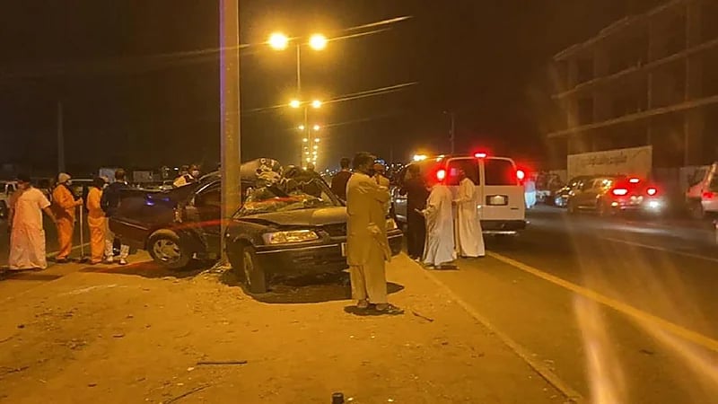 مصرع شخص إثر تصادم مركبة بعمود إنارة في بلجرشي