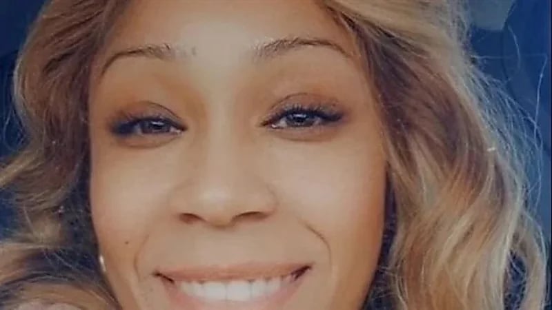 طفل يقتل والدته بسبب الواقع الافتراضي