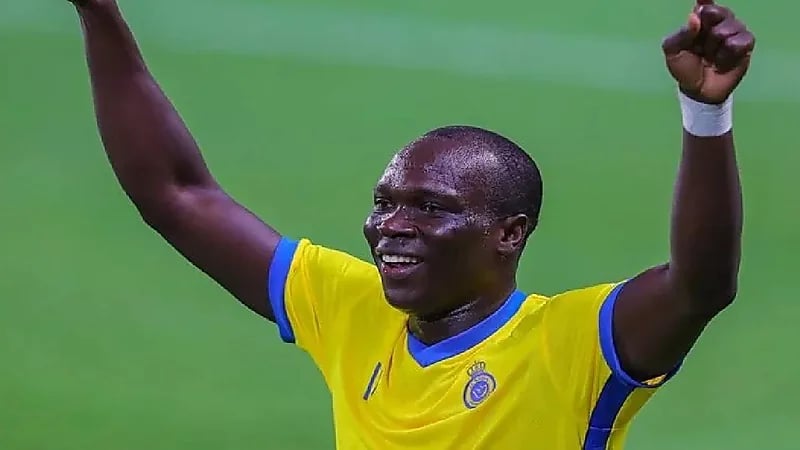 "أبو بكر" يقترب من تحطيم رقم الكاميروني "مبوما"