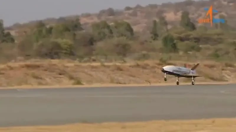 هبوط أول مركبة فضائية هندية قابلة لإعادة الاستخدام بنجاح