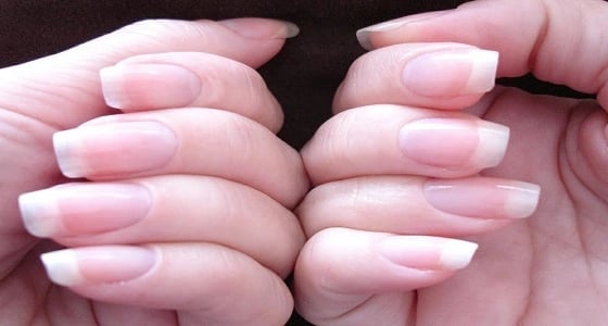 اكتشفي مشاكلك الصحية من أظافرك