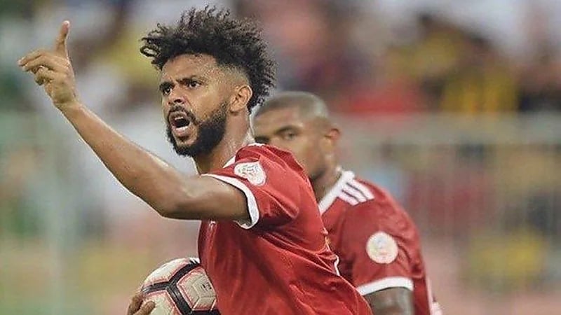 "الأهلي" يسعى لخطف نجم الباطن