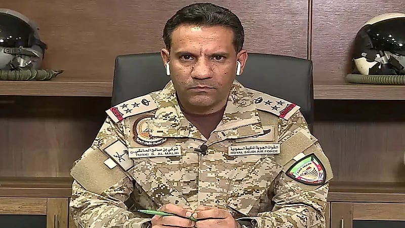 التحالف: سنعرض أدلة تحويل مطار صنعاء كمركز لإطلاق الصواريخ الباليستية