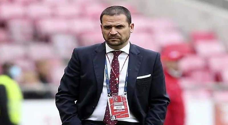 بيدرو يقترب من الأهلي