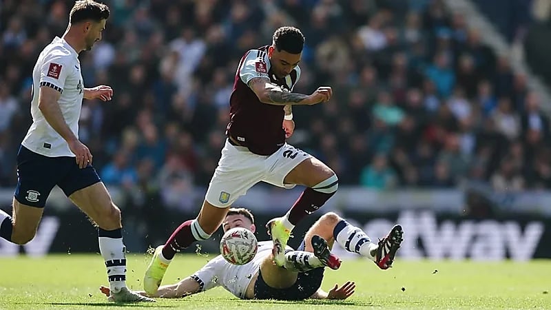 أستون فيلا يتأهل إلى نصف نهائي كأس الاتحاد الإنجليزي