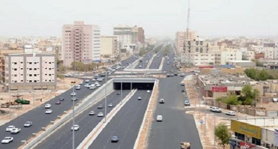 عودة الحركة لطرق المدينة بعد إغلاقها بسبب الأمطار