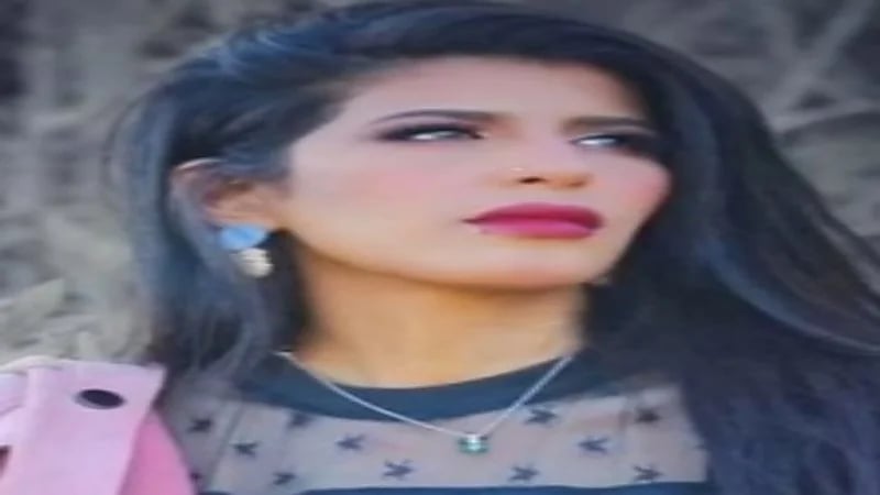 شاهد.. بكاء أروى عمر بعد نشر صورتها بالخطأ