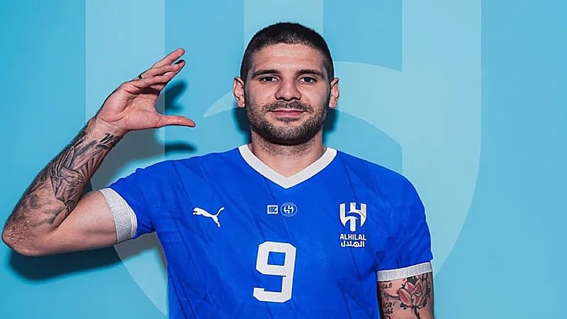 ميتروفيتش يقرر الرحيل عن فولهام