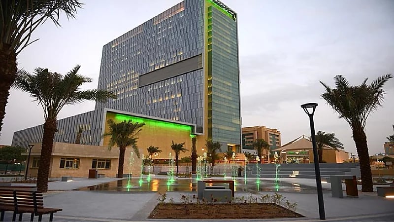 مستشفى الملك فيصل التخصصي يعلن عن وظائف شاغرة