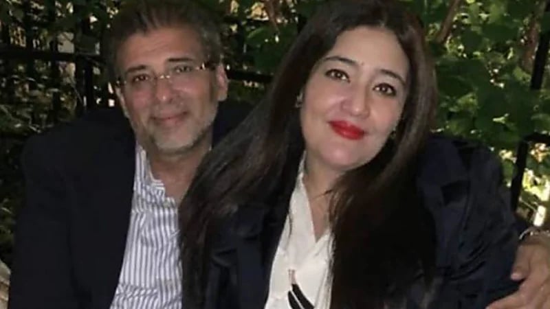 زوجة خالد يوسف تبرر علاقات زوجها النسائية : مش متجوزه شيخ مسجد .. فيديو