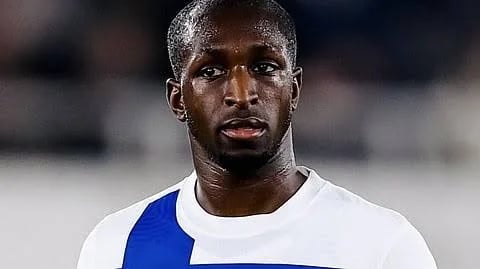 إصابة غلين كمارا بجرح في الساق.. صورة