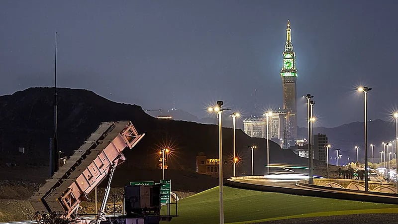 منظومة الباتريوت تحمي سماء الحرم وتؤكد أن أمن ضيوف الرحمن خط أحمر.. صور