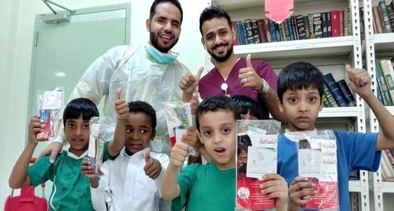 استمرار تنفيذ البرنامج الوطني للوقاية من التسوس بمدارس مكة الابتدائية