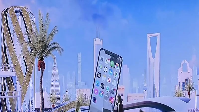 بالفيديو.. تفاعل الحضور والتقاط صورة جماعية في قمة الذكاء الاصطناعي