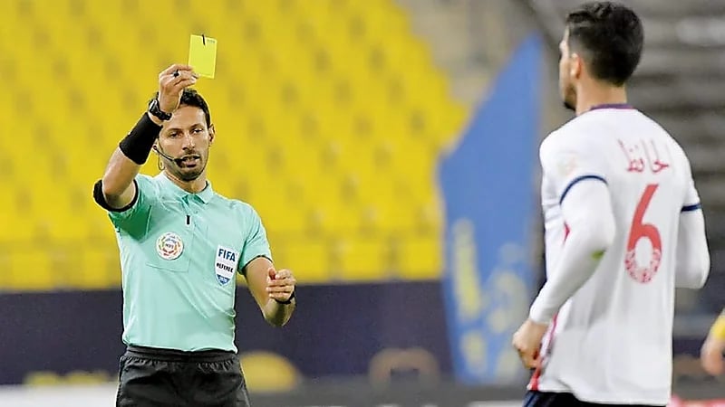 طاقم محلي لـ قيادة مباراة النصر أمام الرياض