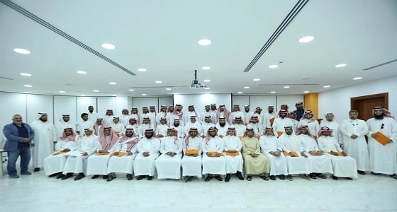 مركز دلني يكرم 500 مستفيدة ومستفيد من برنامج العودة إلى أساسيات الأعمال