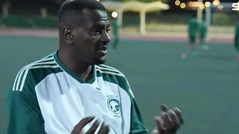 عبيد الدوسري: هناك أشخاص إداريين في الأهلي هم من طردوا نجوم الفريق .. فيديو