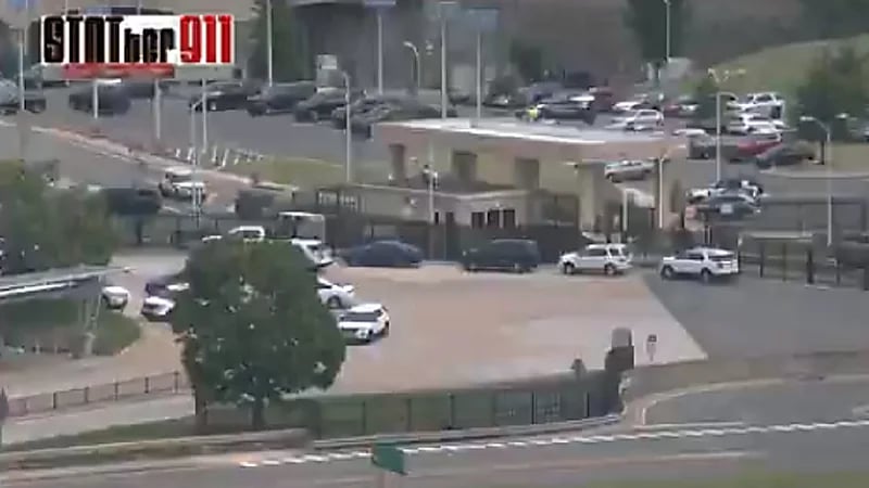 بالفيديو.. إغلاق مبنى البنتاغون بعد إطلاق أعيرة نارية بالقرب منه