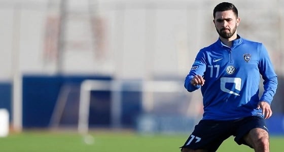 بعد إصابته..خربين يعود إلى تدريبات الهلال