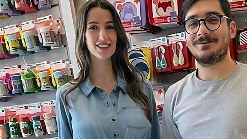 الأميرة رجوة مع العامة في أحد متاجر عمان