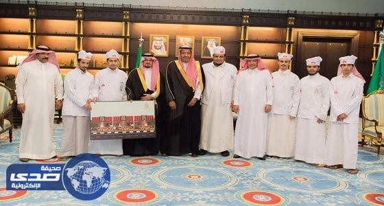 أمير الباحة يدشن مبادرة  " بسطتي واجهة منطقتي "