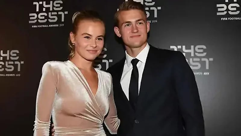 أنباء عن انفصال دي ليخت وآنيكي بعد زواج سري بسبب محتوى روحاني