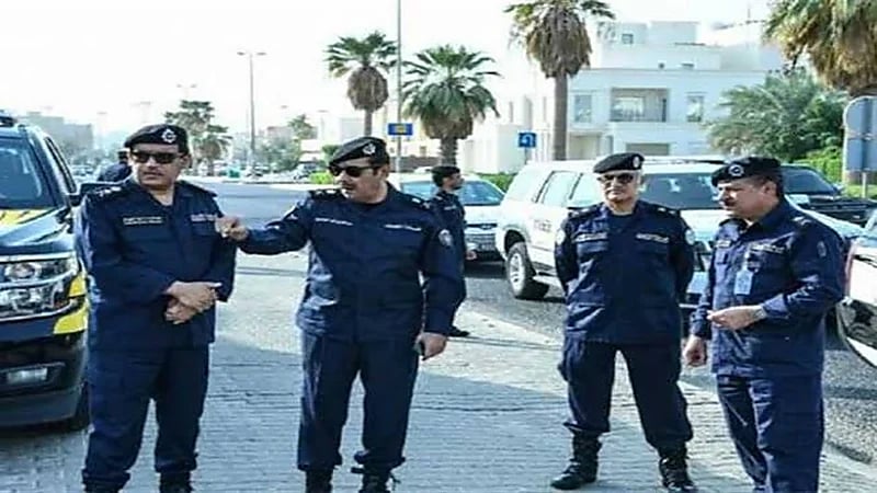 ضبط مواطن وكويتيين لانتحال صفات هامة بالكويت