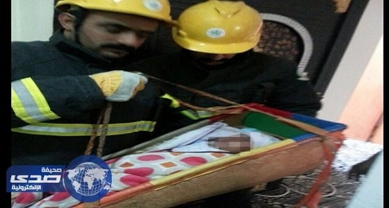 الدفاع المدني يعثر على طفلة رضيعة