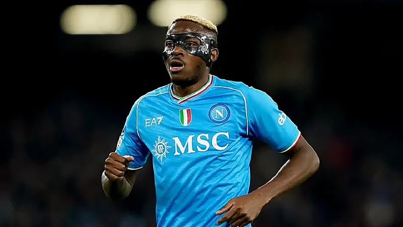 أوسيمين يقترب من الانتقال لروشن