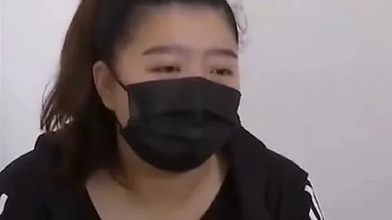 كوب ماء في مطعم شهير يتسبب في حرق معدة سيدة