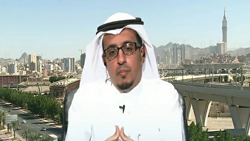 بالفيديو.. "استشاري" يوضح مدة فعالية لقاح كورونا في الجسم