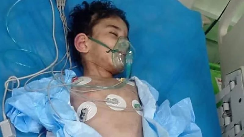 مأساة جديدة لطفل عنفته زوجة أبيه وكسرت عظامه في العراق