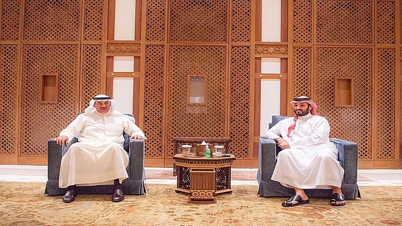 ولي العهد يلتقي ولي عهد الكويت في جدة