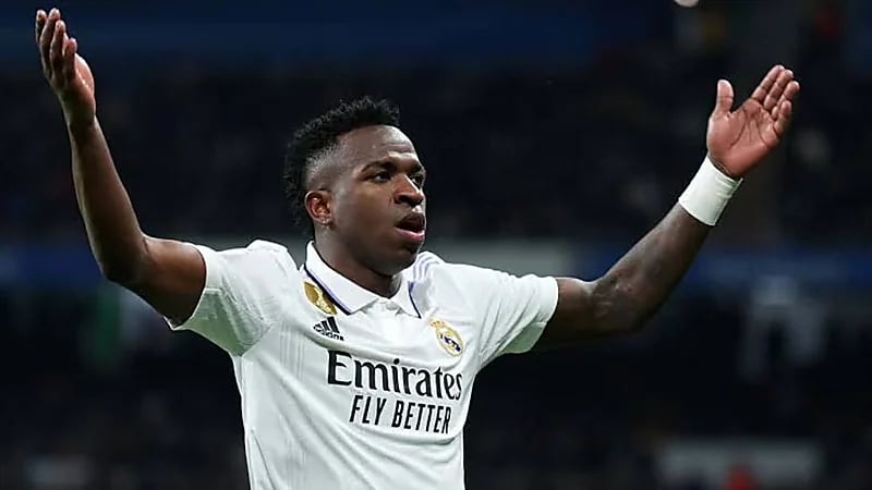 لجنة بقيادة مهاجم ريال مدريد لاقتراح عقوبات ضد العنصرية 