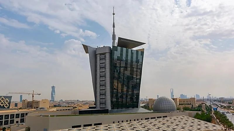 إطلاق المرحلة الخامسة من خدمة التجوال المحلي في مكة المكرمة والباحة