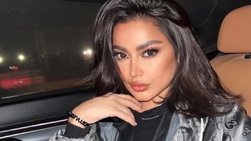 شاهد..فاطمة المؤمن على الأكتاف في ميدل بيست وزياد المسفر يثير السخرية