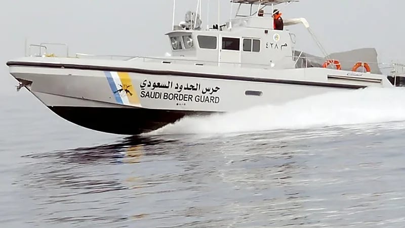 القبض على مقيم بمكة لممارسته الصيد الراجل دون تصريح