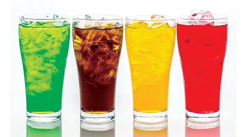 "الغذاء والدواء": لا منع للمشروبات الغازية في المملكة إلا في 3 حالات