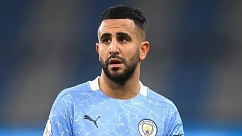 عرض رسمي من الأهلي لرياض محرز