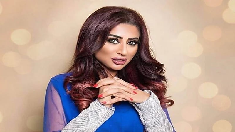 "شيماء سبت" تظهر بالحجاب بعد شائعة زواجها من محمد سعد