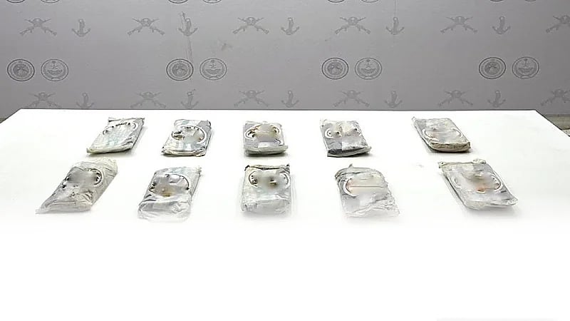 إحباط تهريب 11 كيلوجرام من الحشيش بعسير