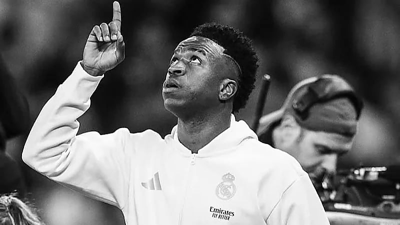 مانو كارينو: فينيسيوس جونيور سيجدد عقده رسميًا مع ريال مدريد