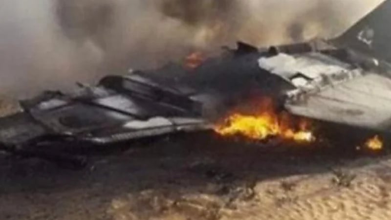 تحطم طائرة عسكرية أمريكية تحمل مواد نووية بكاليفورنيا